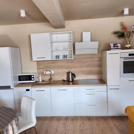 Apartman Greenside Михаловце Екстериор снимка